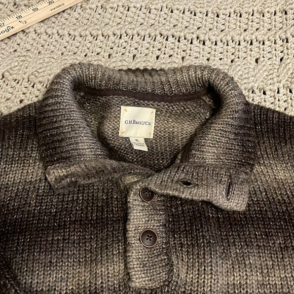 G.H. Bass &Co 1/4 Button pullover Sweater cross stitch elbows Men’s Sz XL hombre - Picture 5 of 15